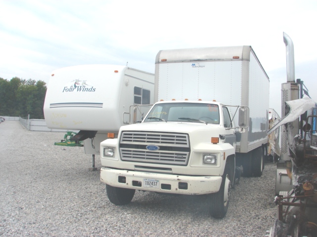 Ford F-800