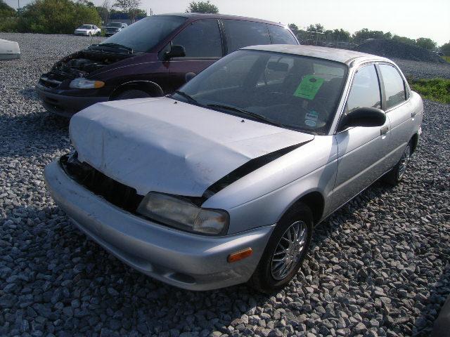 Suzuki Esteem