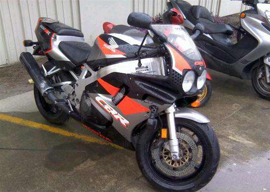 Honda CBR900