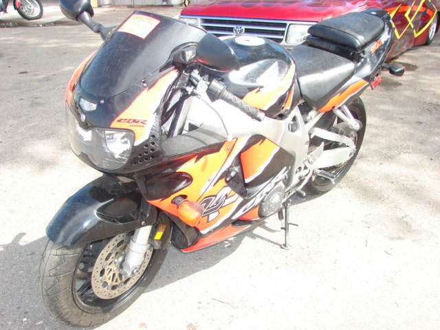 Honda CBR900