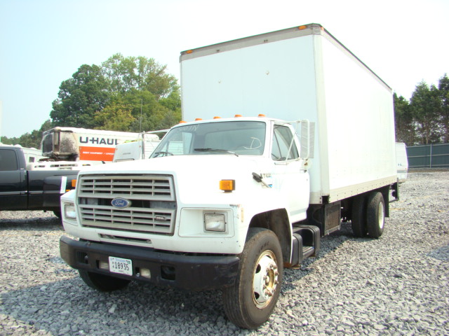 Ford F-700