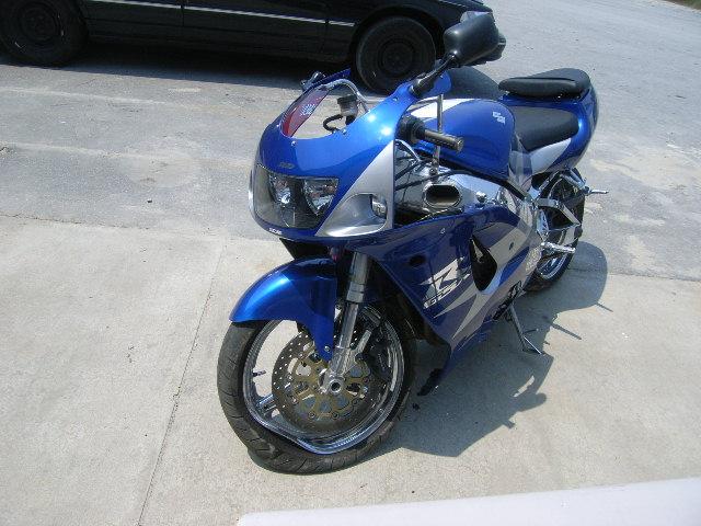 Suzuki GSX-R750
