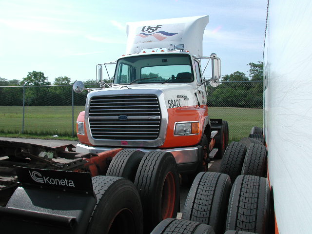 Ford LA9000