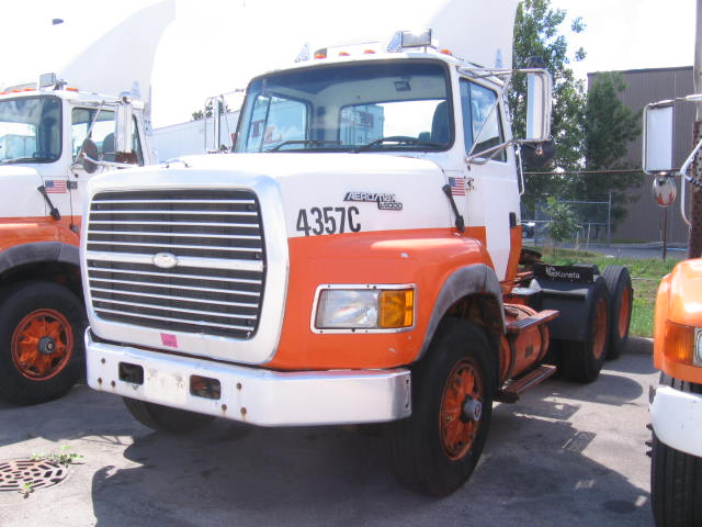 Ford LA9000