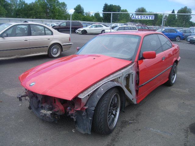 BMW 318iS