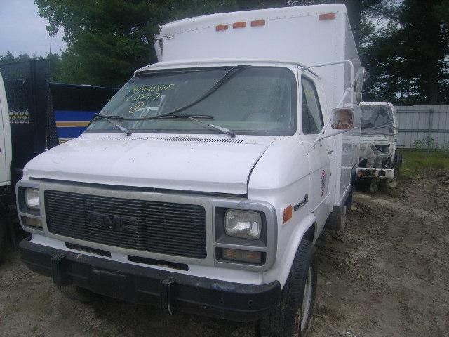 GMC Cutaway Van