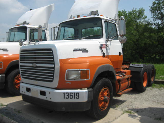 Ford LA9000