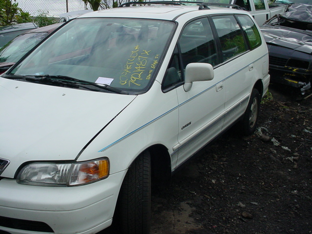 Isuzu Oasis