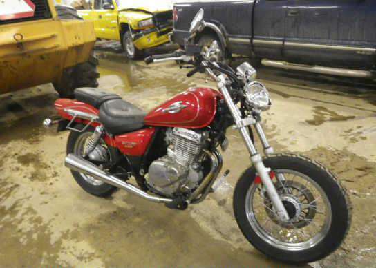 Suzuki GZ250