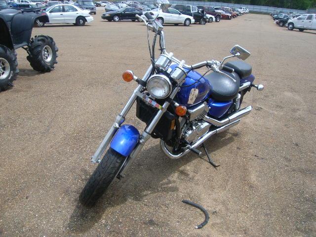 Honda VF750C (MAGNA)