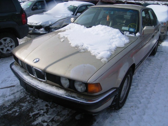 BMW 735i