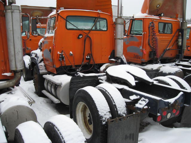 Ford LA9000