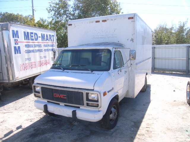 GMC Cutaway Van