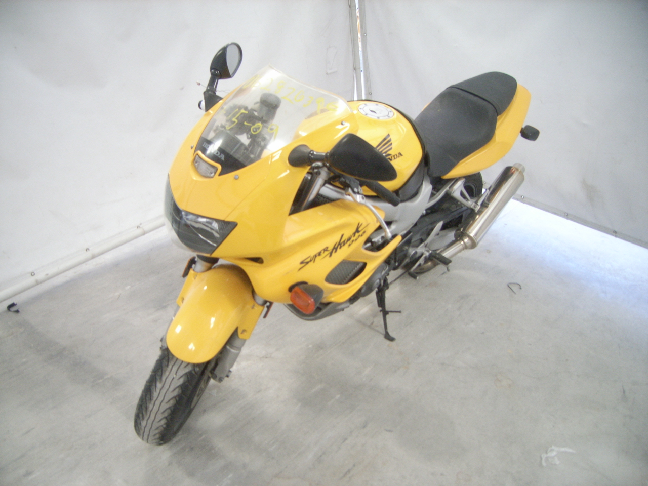 Honda VTR1000F (SUPERHAWK)