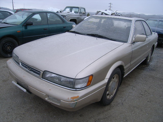 Infiniti M30