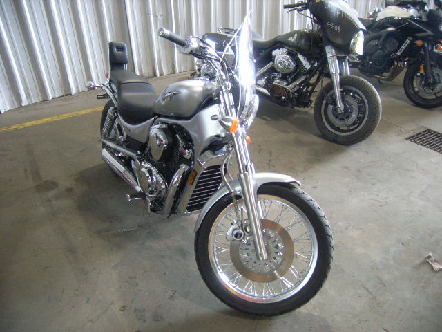 Suzuki VS800