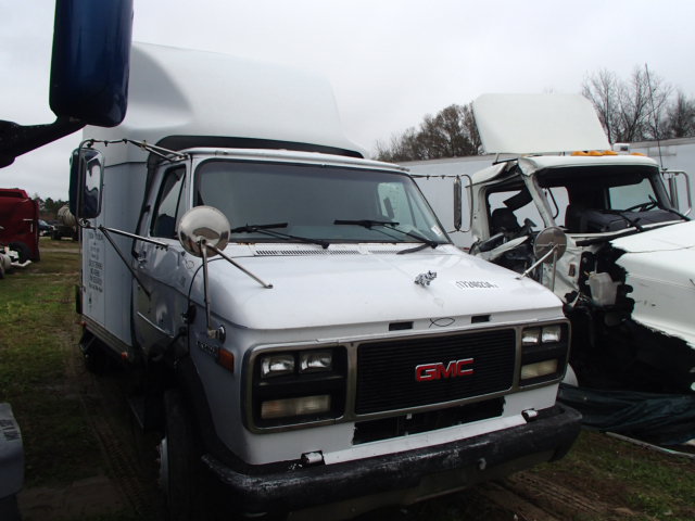 GMC Cutaway Chassis