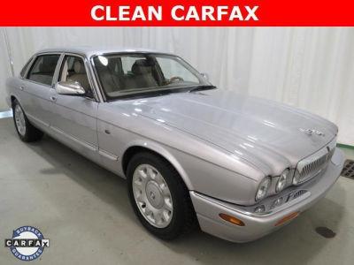 Jaguar Super V8