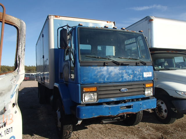 Ford CF7000