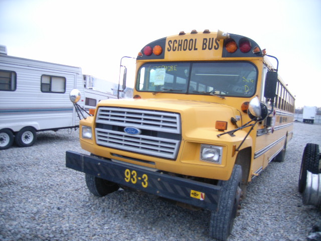 Ford B700