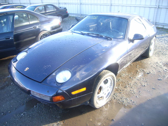Porsche 928