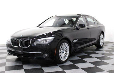 BMW 750i