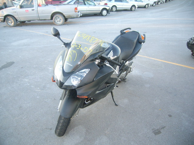 Honda VFR800A (INTERCEPTOR)
