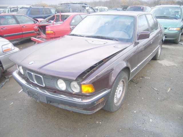 BMW 735i