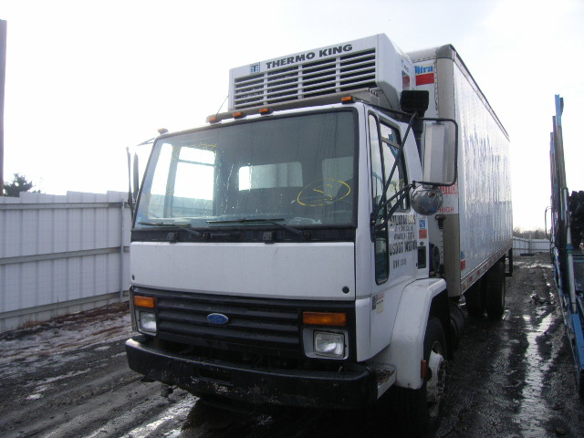 Ford CF8000