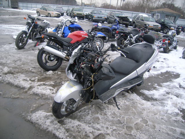 Suzuki AN400K