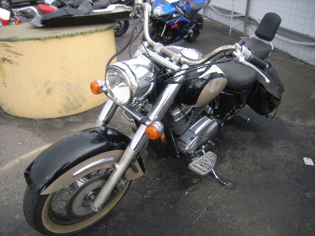 Honda VT1100C3 (SHADOW AERO)