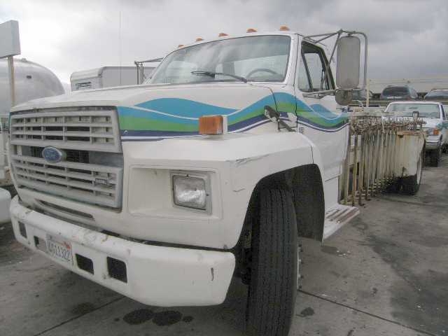 Ford F-700