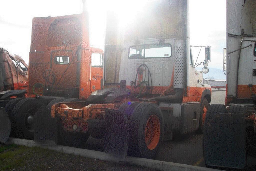 Ford LA9000