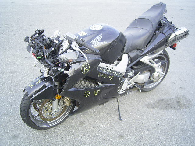 Honda VFR800A (INTERCEPTOR)