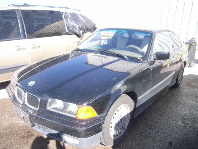 BMW 318iS