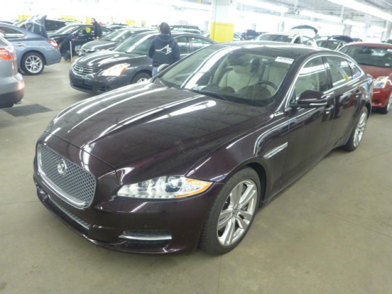 Jaguar XJ