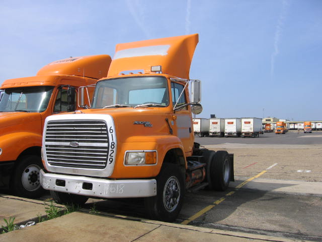 Ford LA9000