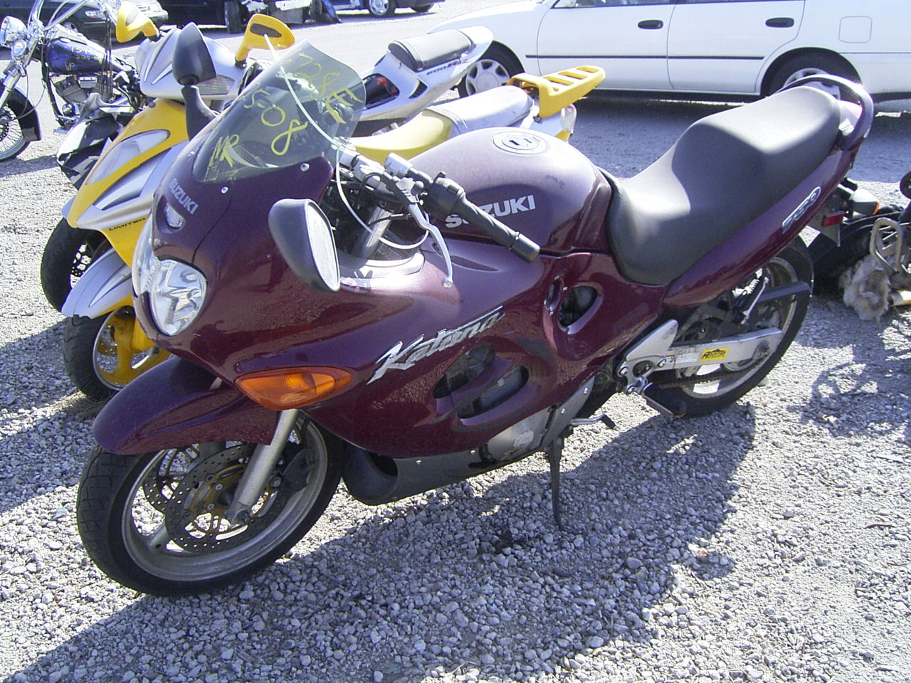 Suzuki GSX750F