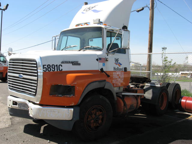 Ford LA9000