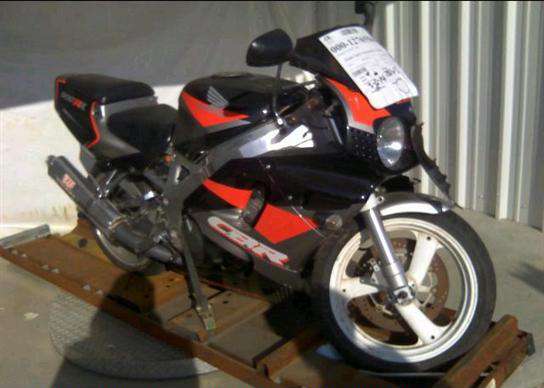 Honda CBR900