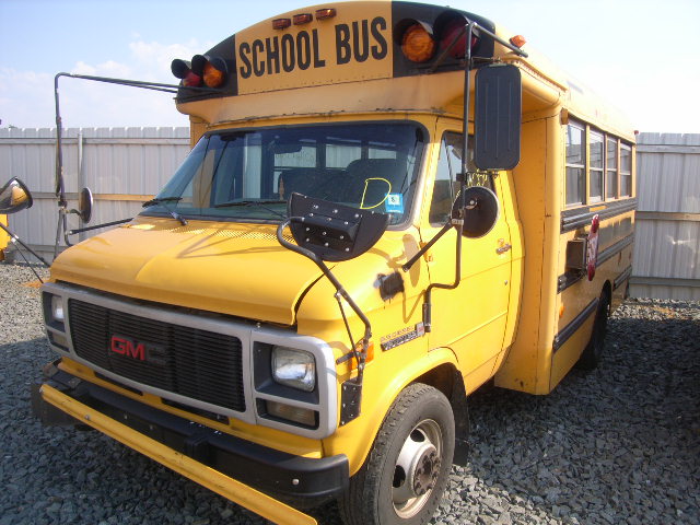 GMC Cutaway Van