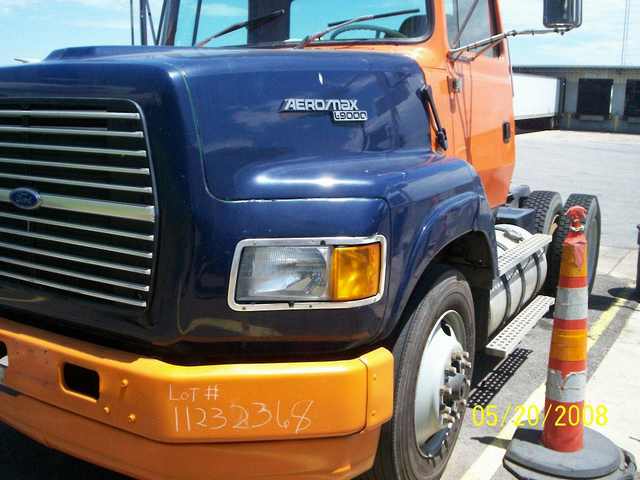 Ford LA9000