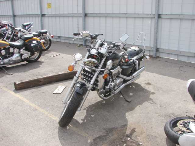 Honda VF750C (MAGNA)