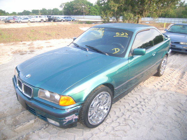 BMW 318iS