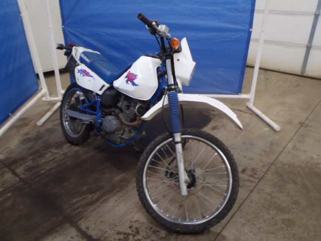Suzuki DR125SE