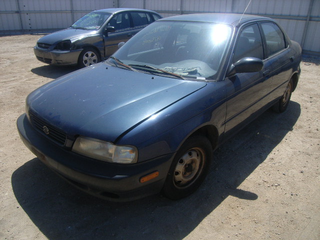 Suzuki Esteem