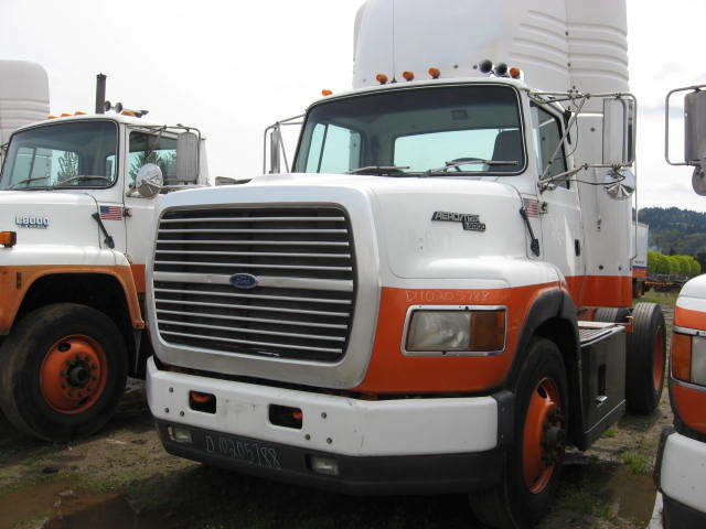 Ford LA9000