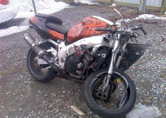 Suzuki GSX-R750