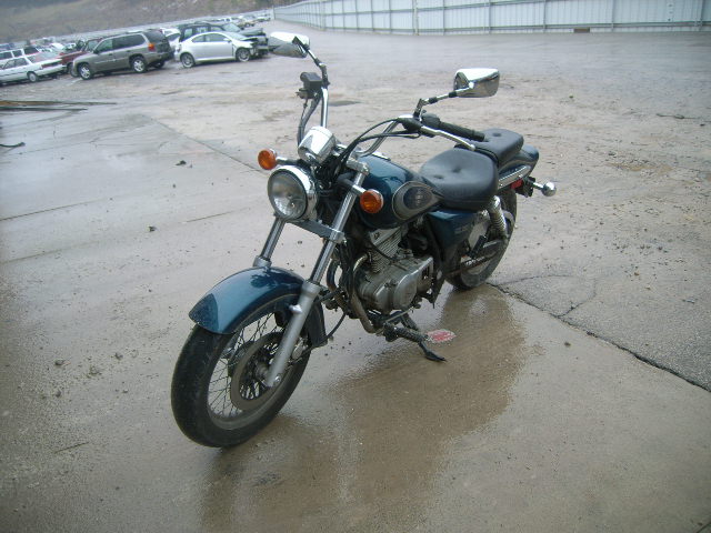 Suzuki GZ250