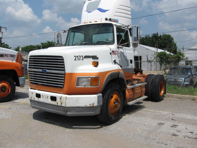 Ford LA9000
